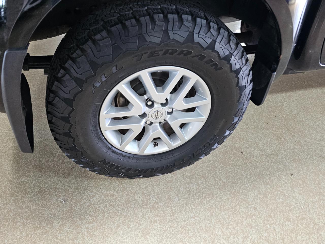 Nissan Frontier 4WD Crew Cab SWB Auto SV 2016