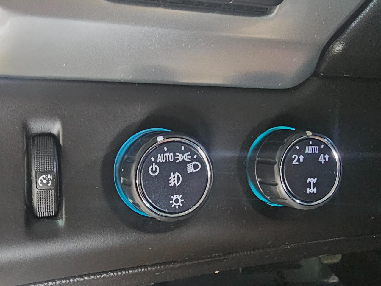 Chevrolet Tahoe 4WD 4dr LTZ 2016