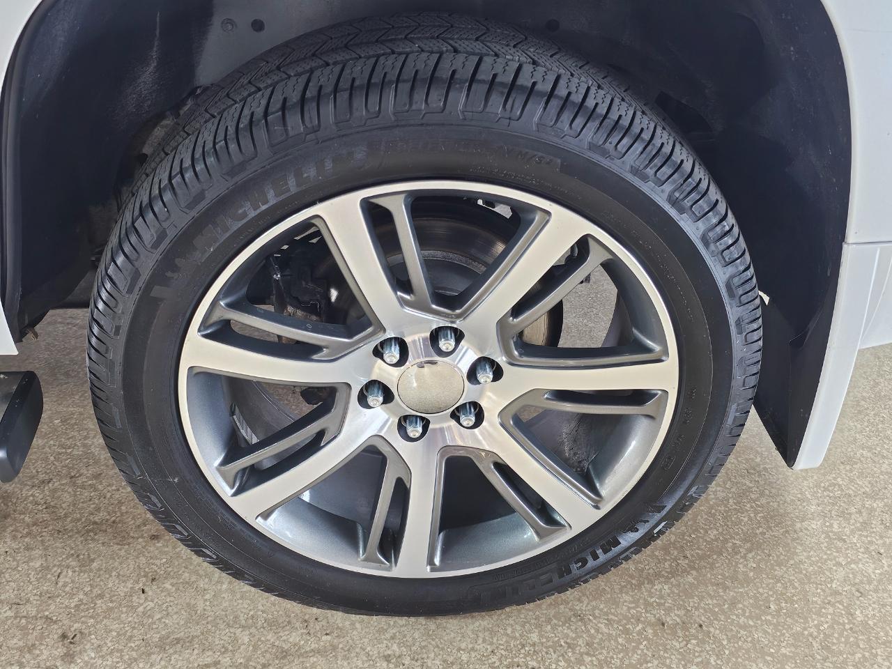Chevrolet Tahoe 4WD 4dr LTZ 2016