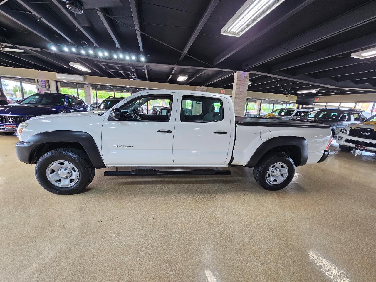 Toyota Tacoma 2WD Double Cab LB V6 AT PreRunner (Natl) 2015