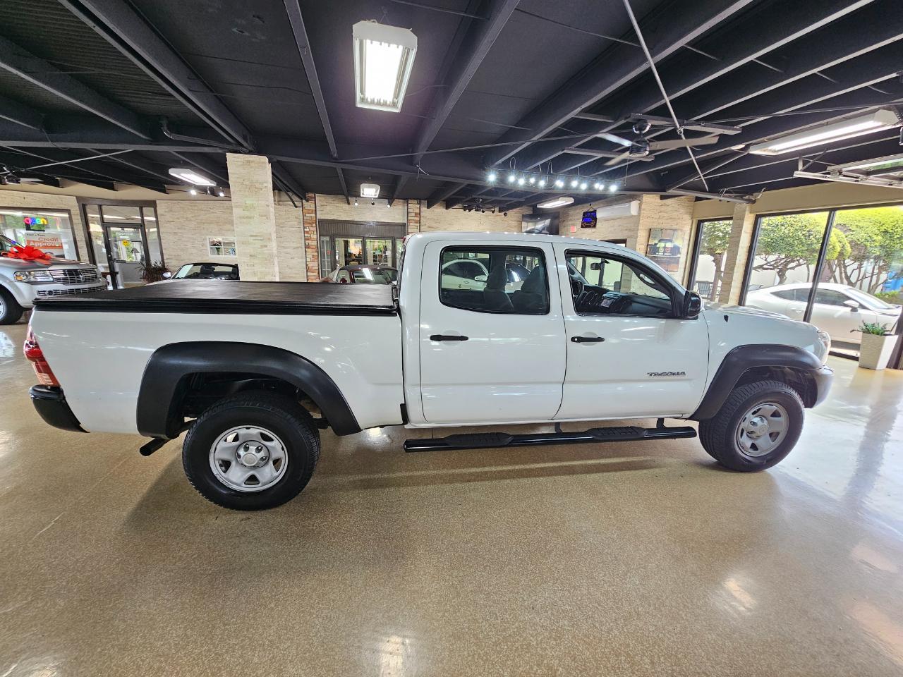 Toyota Tacoma 2WD Double Cab LB V6 AT PreRunner (Natl) 2015