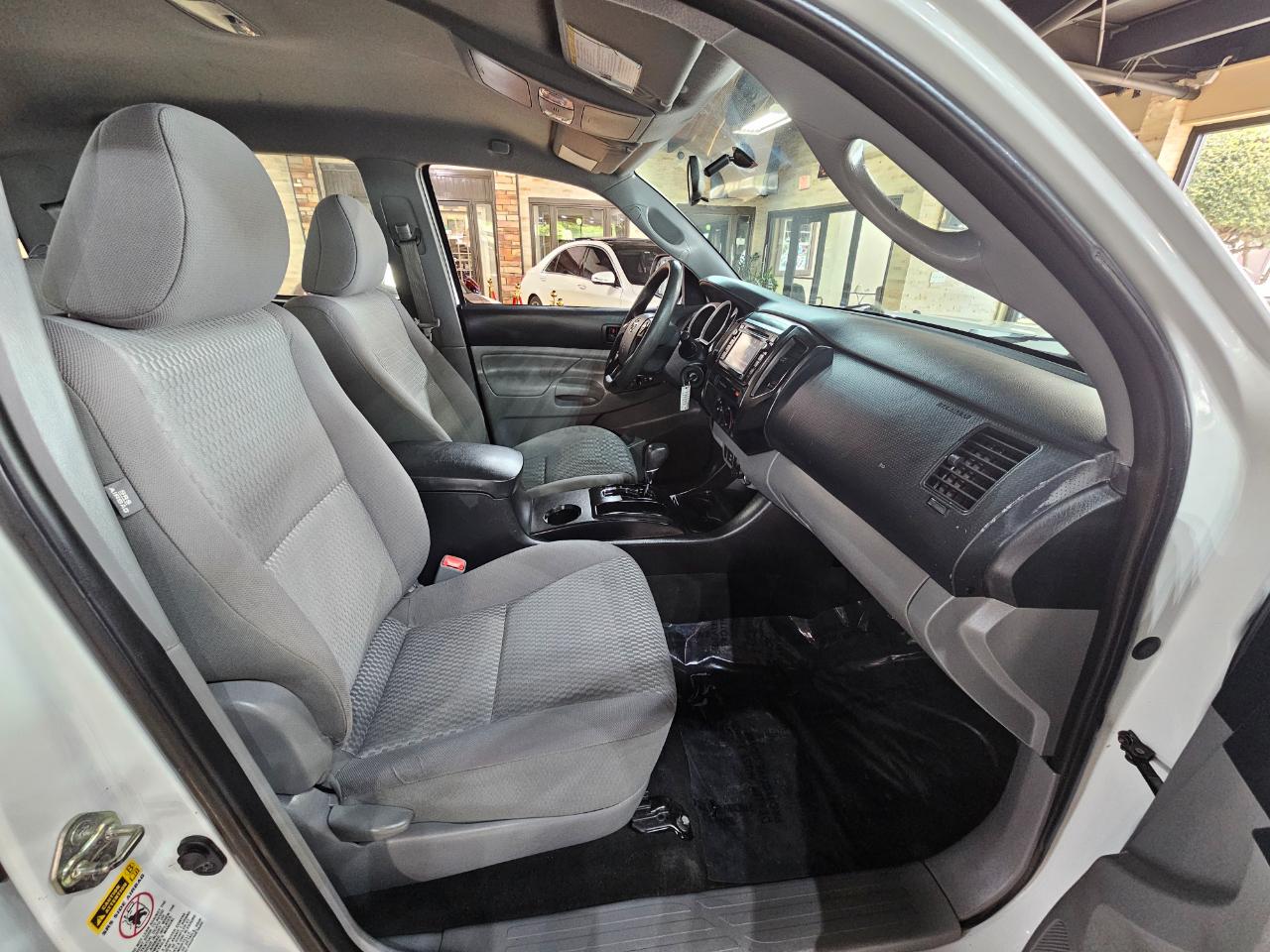 Toyota Tacoma 2WD Double Cab LB V6 AT PreRunner (Natl) 2015