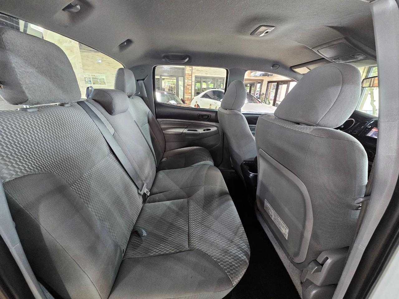 Toyota Tacoma 2WD Double Cab LB V6 AT PreRunner (Natl) 2015