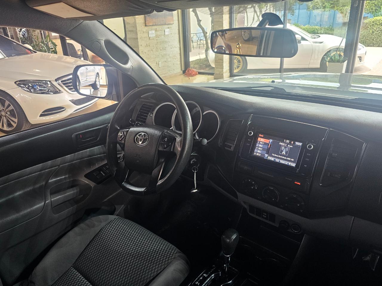 Toyota Tacoma 2WD Double Cab LB V6 AT PreRunner (Natl) 2015