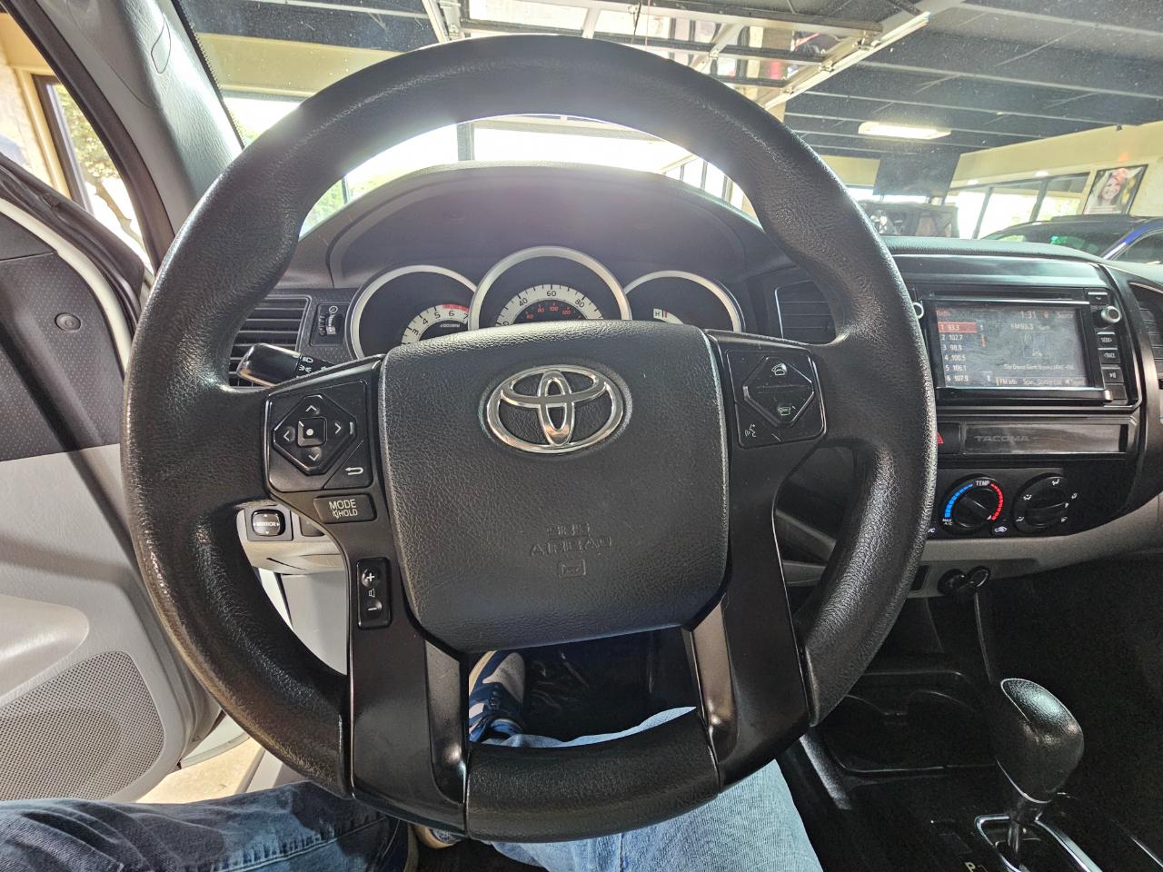 Toyota Tacoma 2WD Double Cab LB V6 AT PreRunner (Natl) 2015