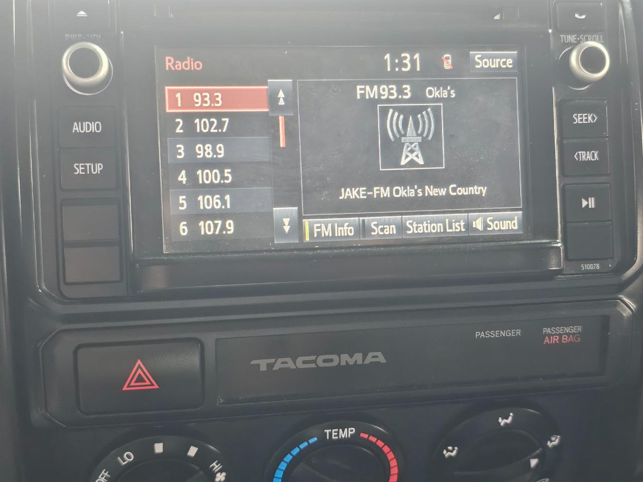 Toyota Tacoma 2WD Double Cab LB V6 AT PreRunner (Natl) 2015