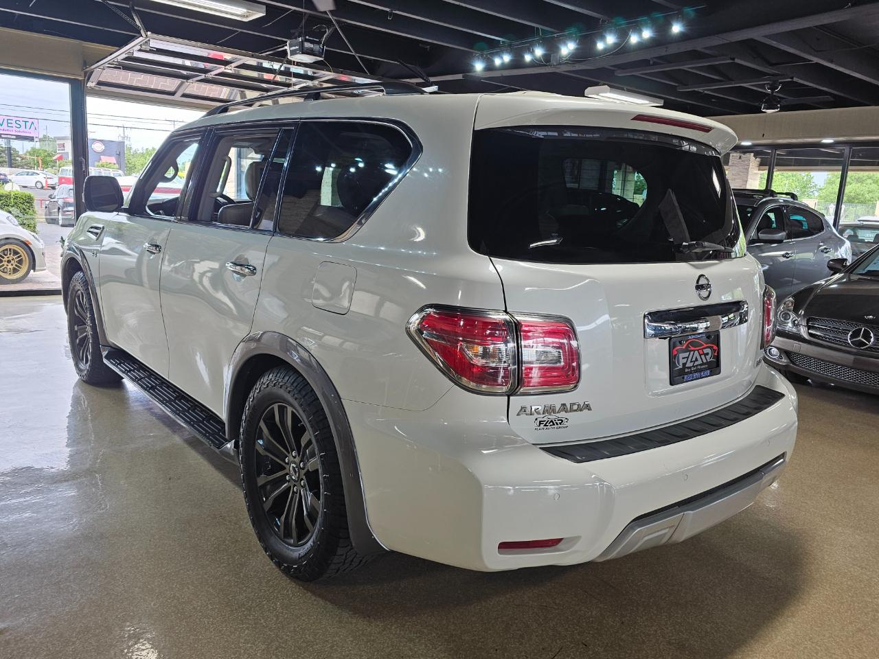 Nissan Armada 4x2 Platinum 2018