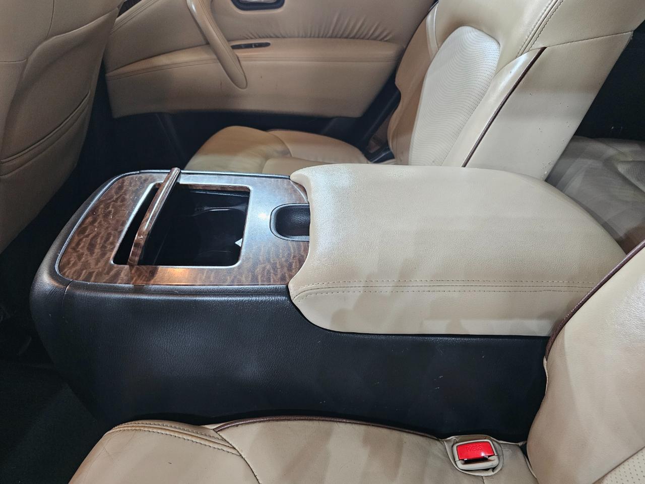 Nissan Armada 4x2 Platinum 2018