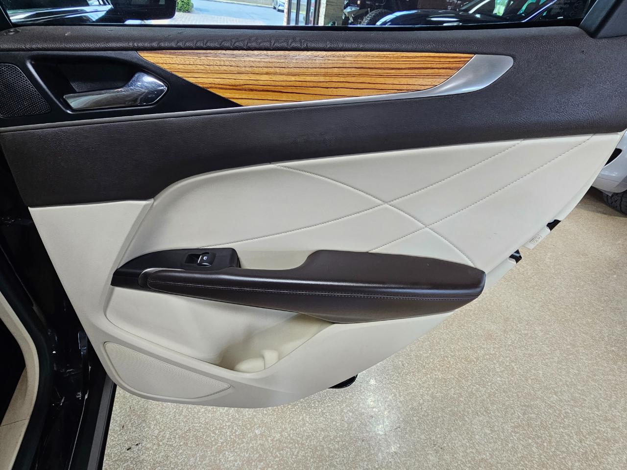 Lincoln MKC FWD 4dr 2015