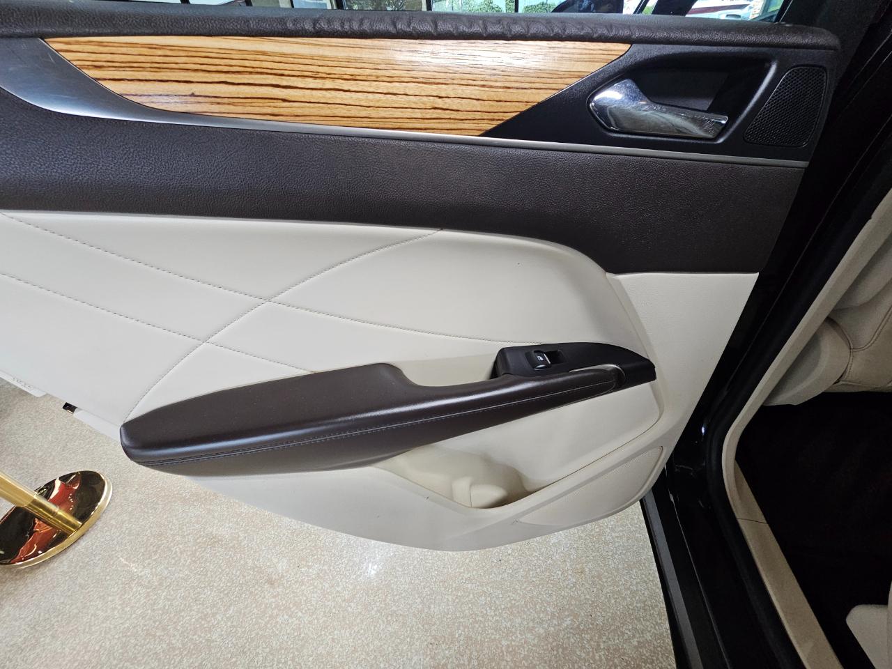 Lincoln MKC FWD 4dr 2015