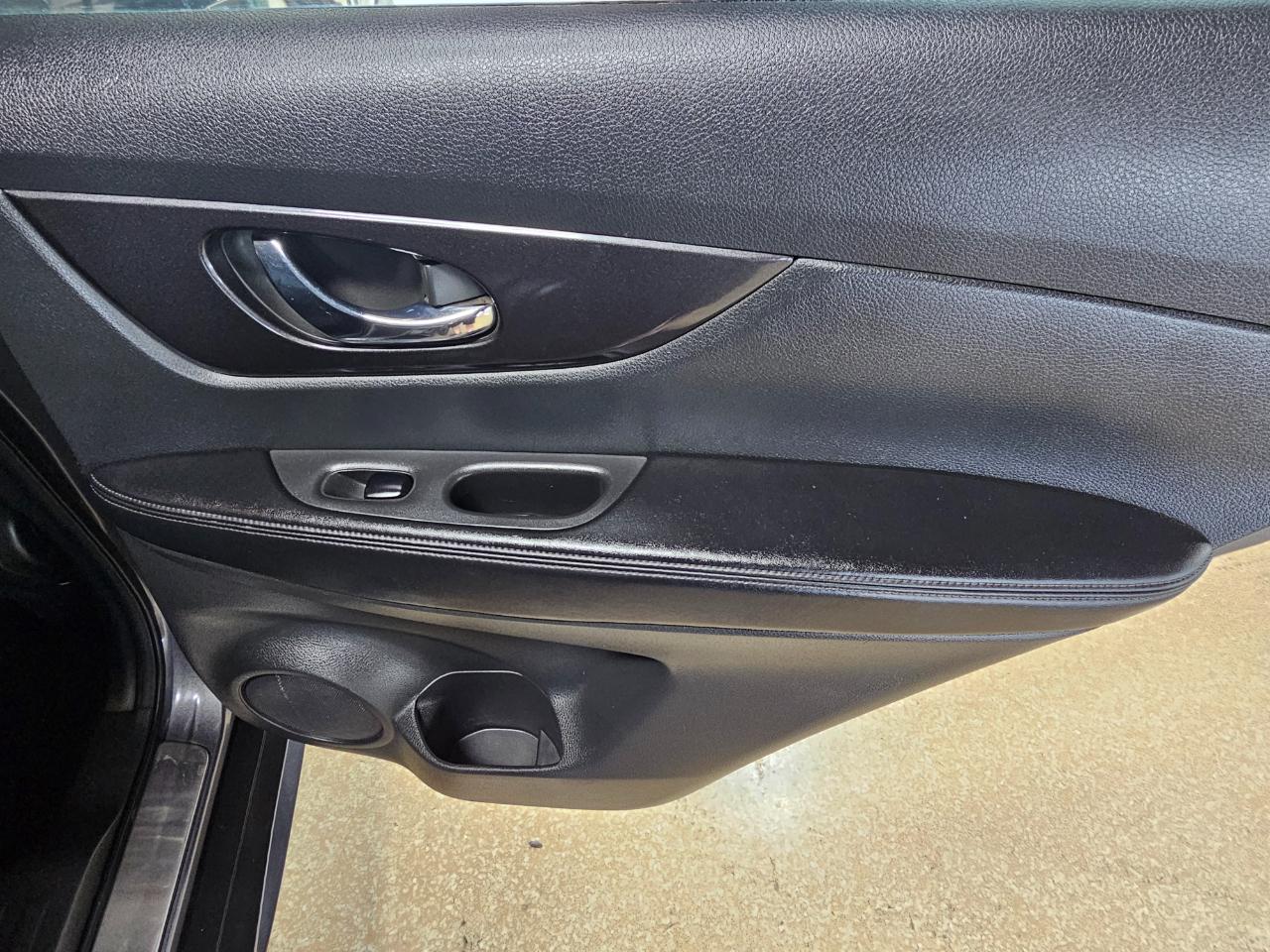 Nissan Rogue AWD SV 2018