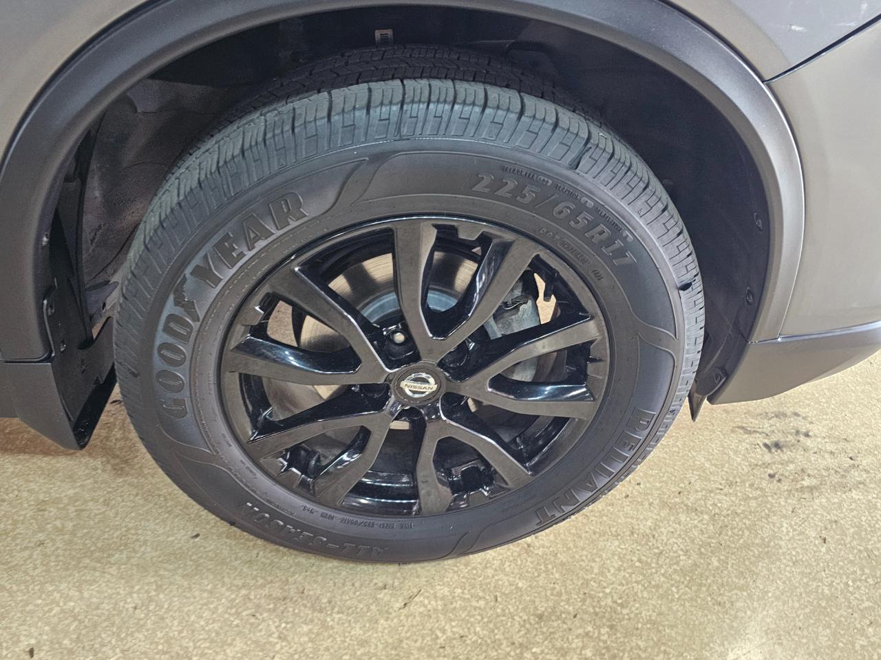 Nissan Rogue AWD SV 2018