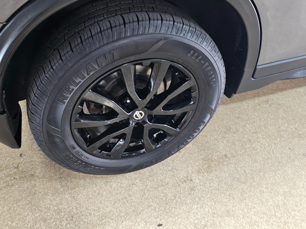 Nissan Rogue AWD SV 2018