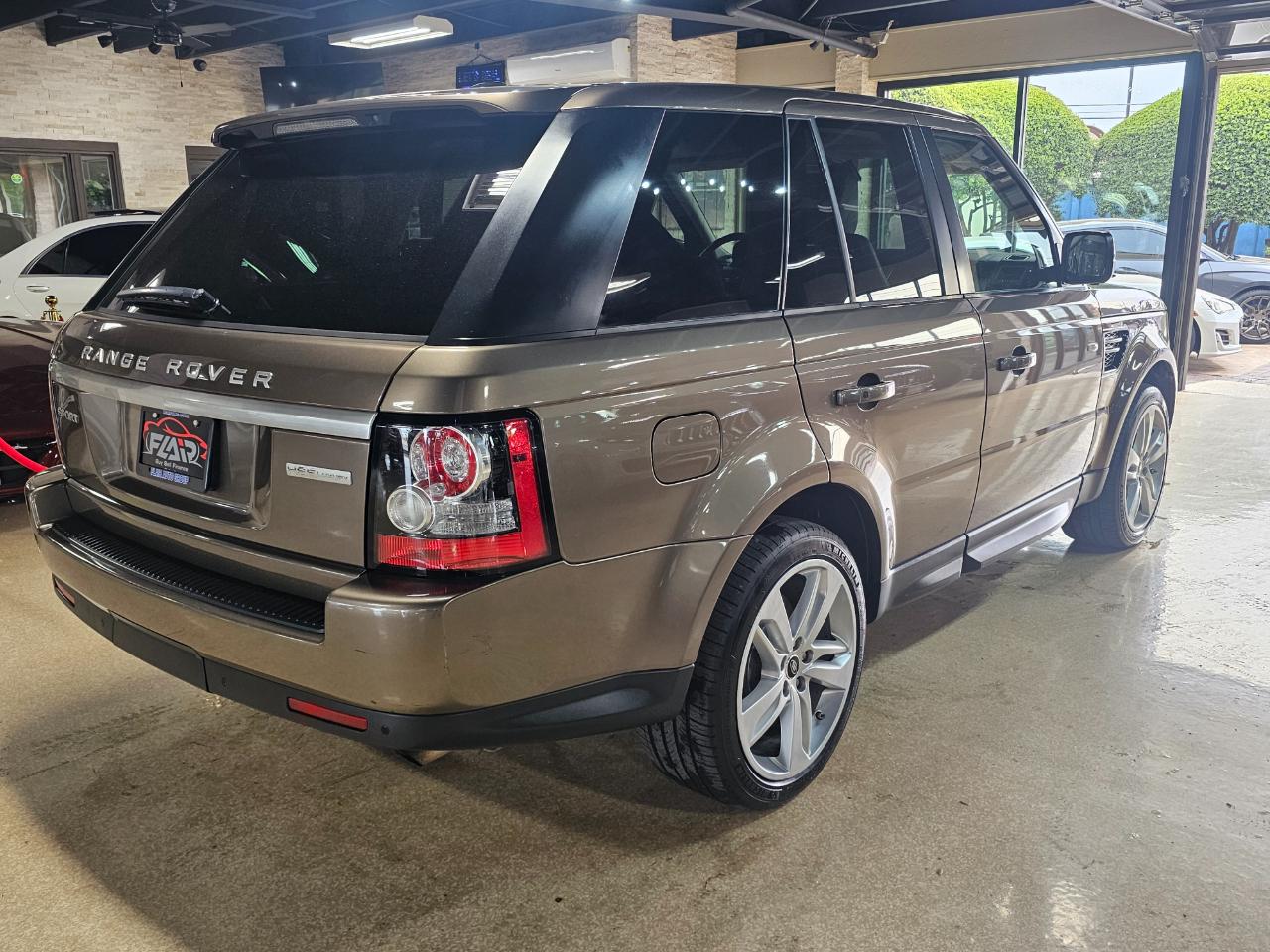 Land Rover Range Rover Sport 4WD 4dr HSE LUX 2013