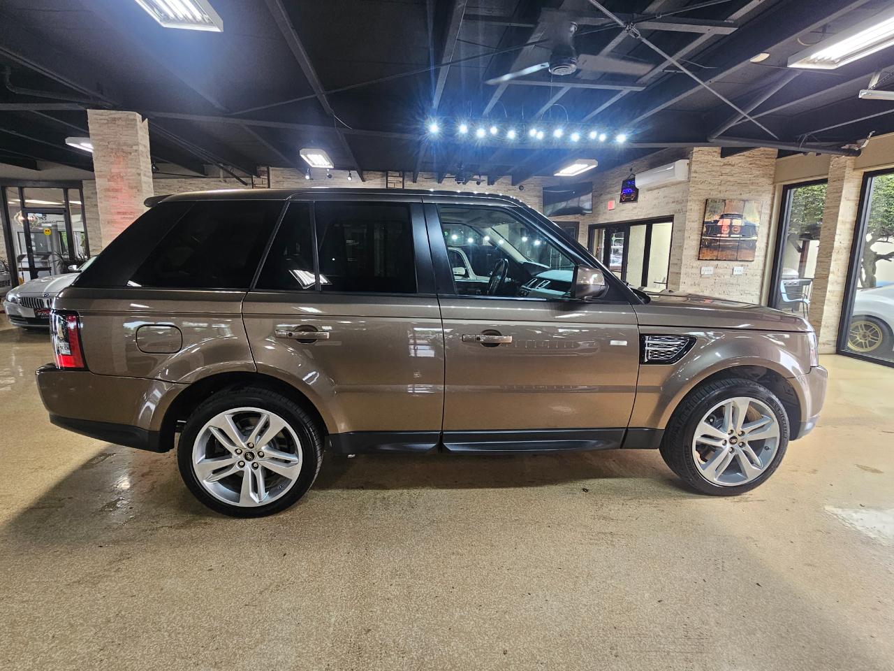 Land Rover Range Rover Sport 4WD 4dr HSE LUX 2013
