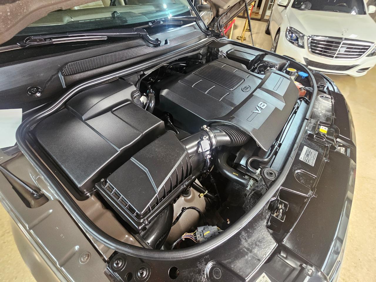 Land Rover Range Rover Sport 4WD 4dr HSE LUX 2013