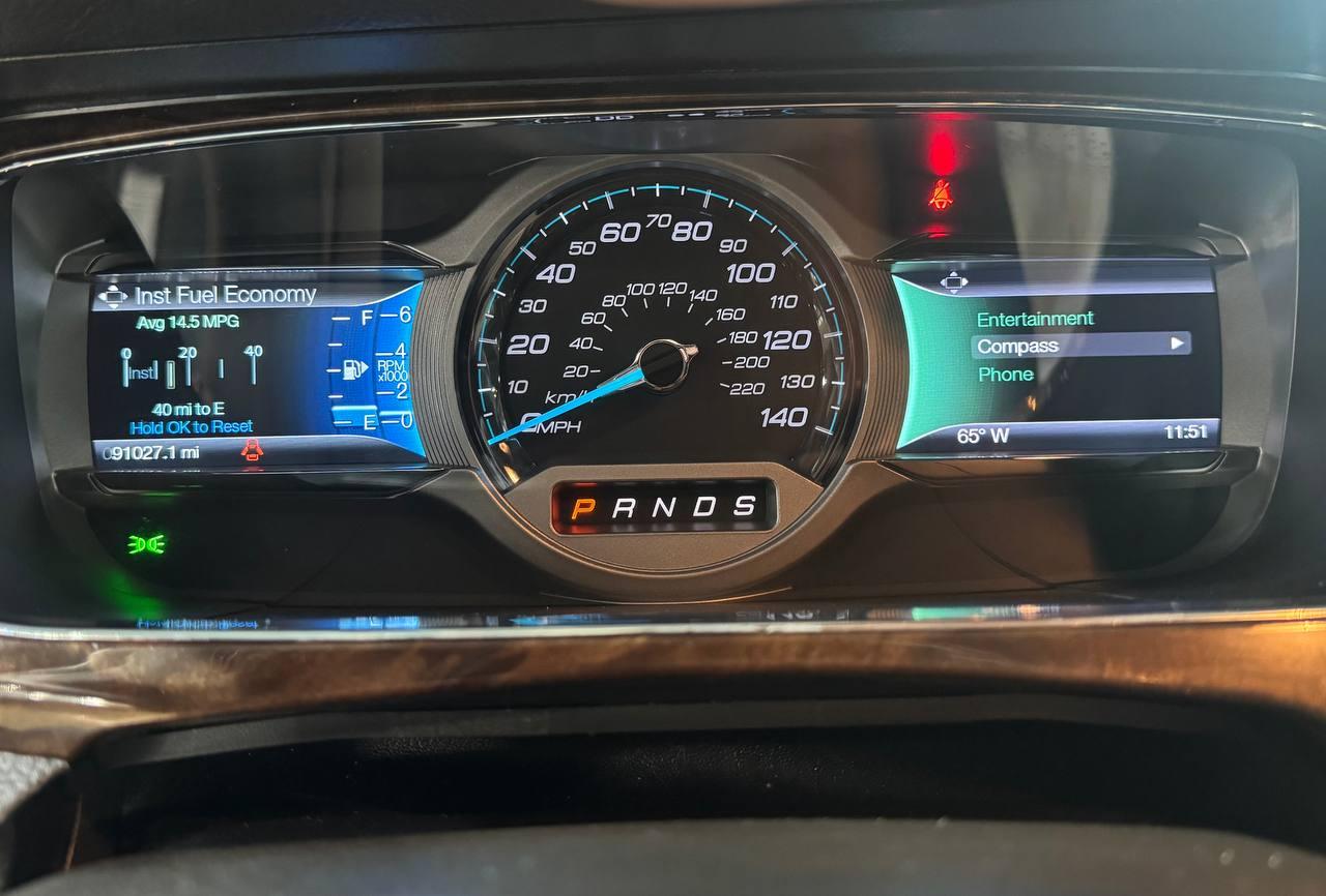 Ford Taurus 4dr Sdn Limited AWD 2015