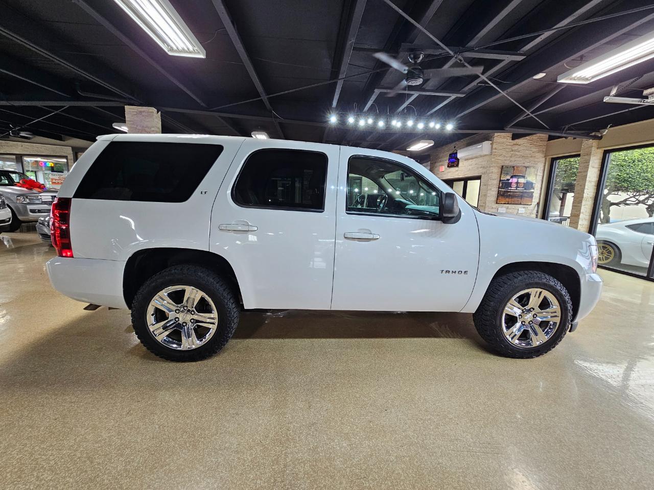 Chevrolet Tahoe 2WD 4dr 1500 LT 2011