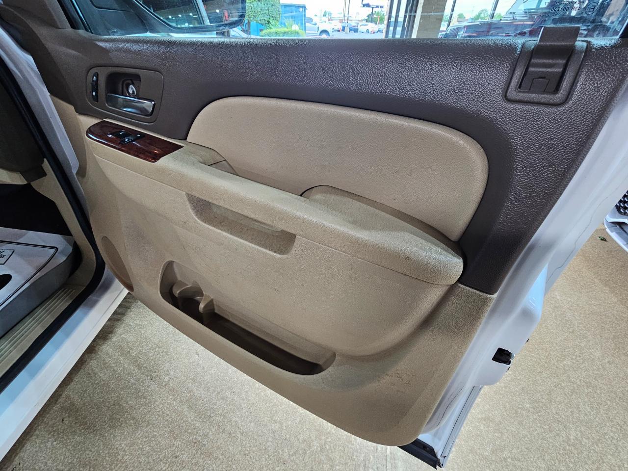 Chevrolet Tahoe 2WD 4dr 1500 LT 2011