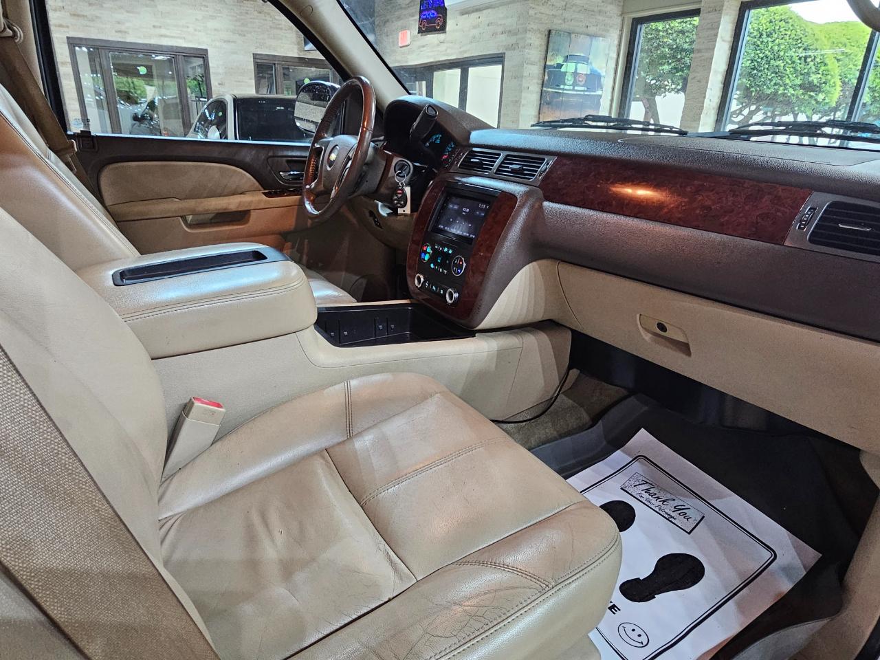 Chevrolet Tahoe 2WD 4dr 1500 LT 2011