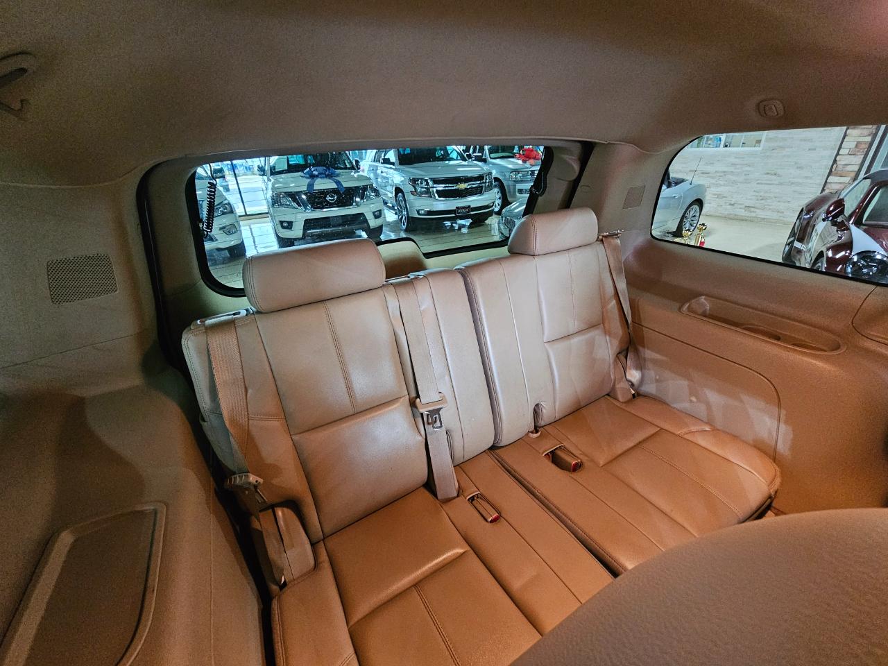 Chevrolet Tahoe 2WD 4dr 1500 LT 2011