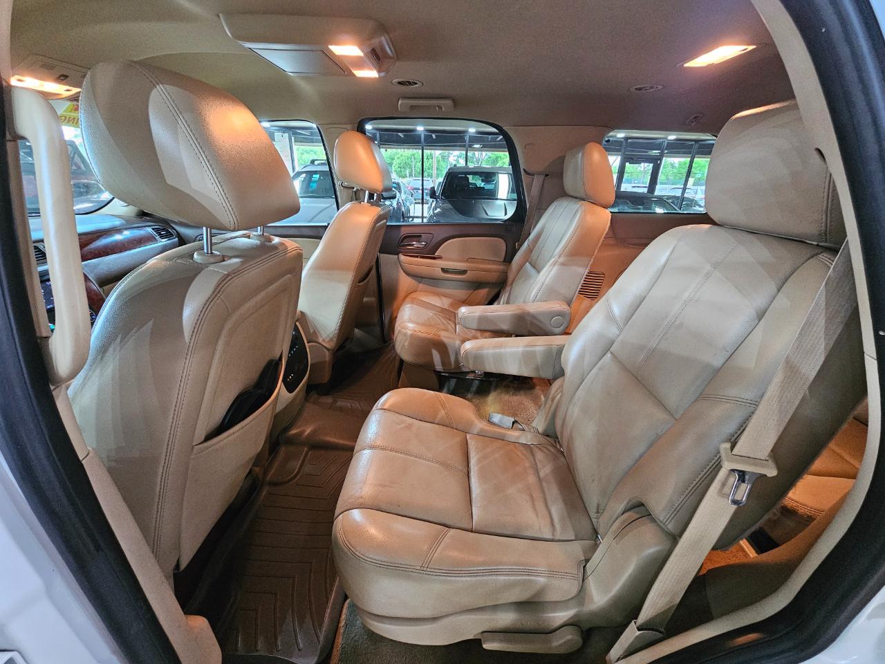 Chevrolet Tahoe 2WD 4dr 1500 LT 2011