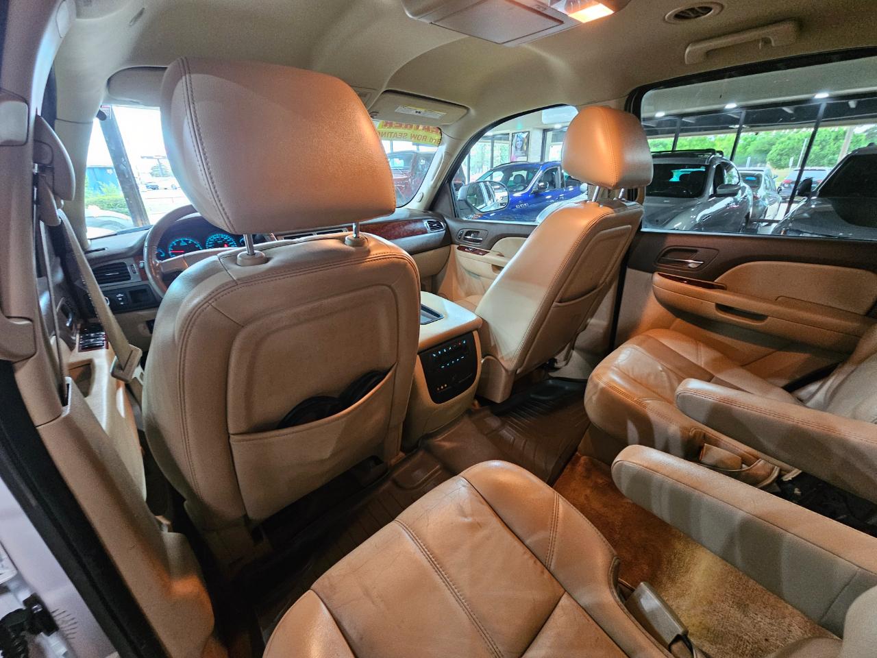 Chevrolet Tahoe 2WD 4dr 1500 LT 2011