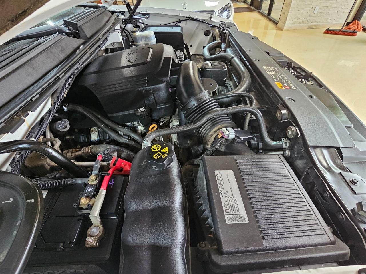 Chevrolet Tahoe 2WD 4dr 1500 LT 2011
