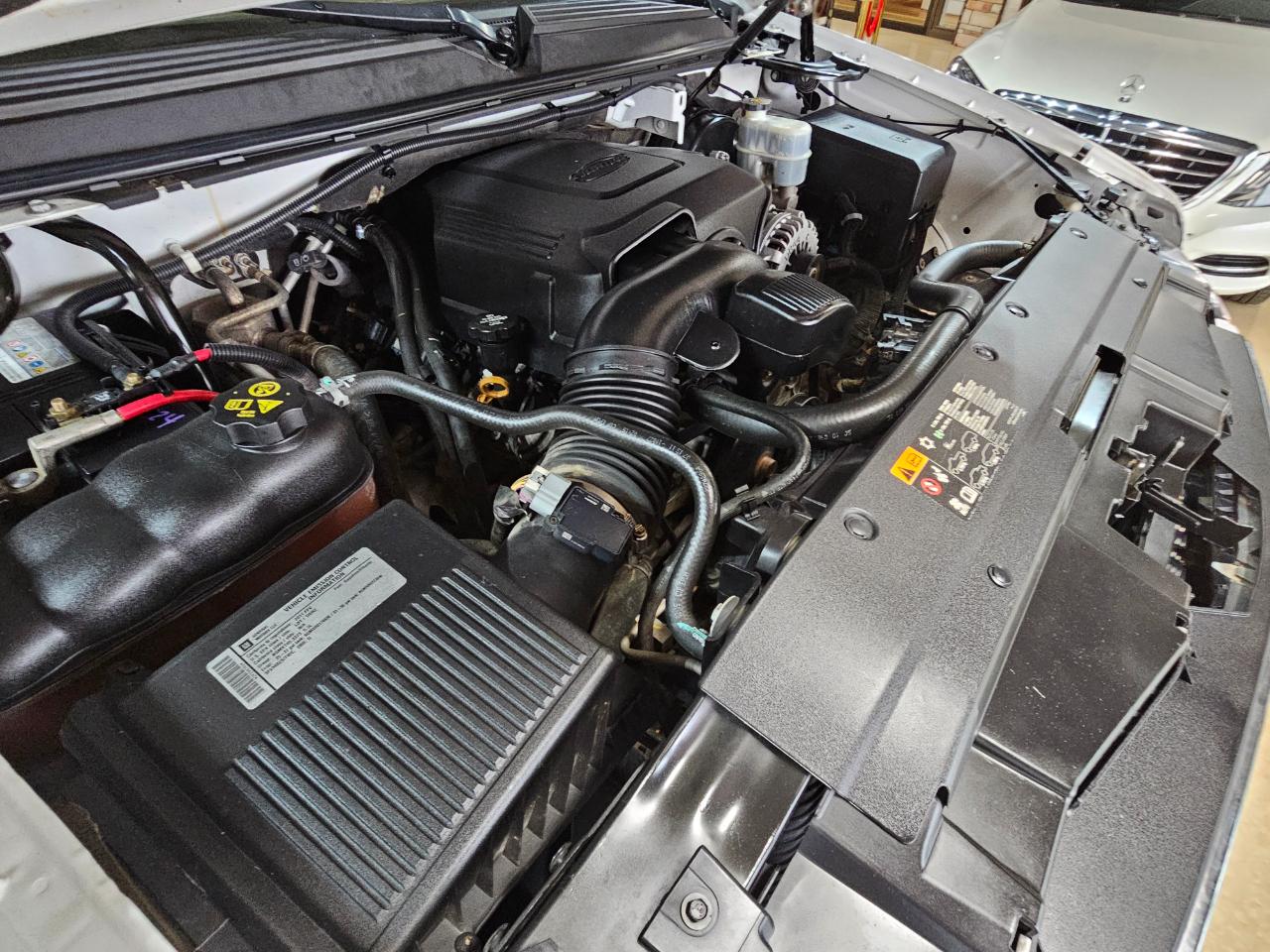 Chevrolet Tahoe 2WD 4dr 1500 LT 2011