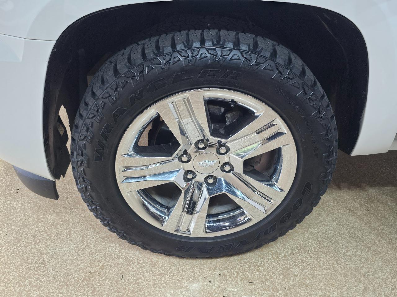 Chevrolet Tahoe 2WD 4dr 1500 LT 2011