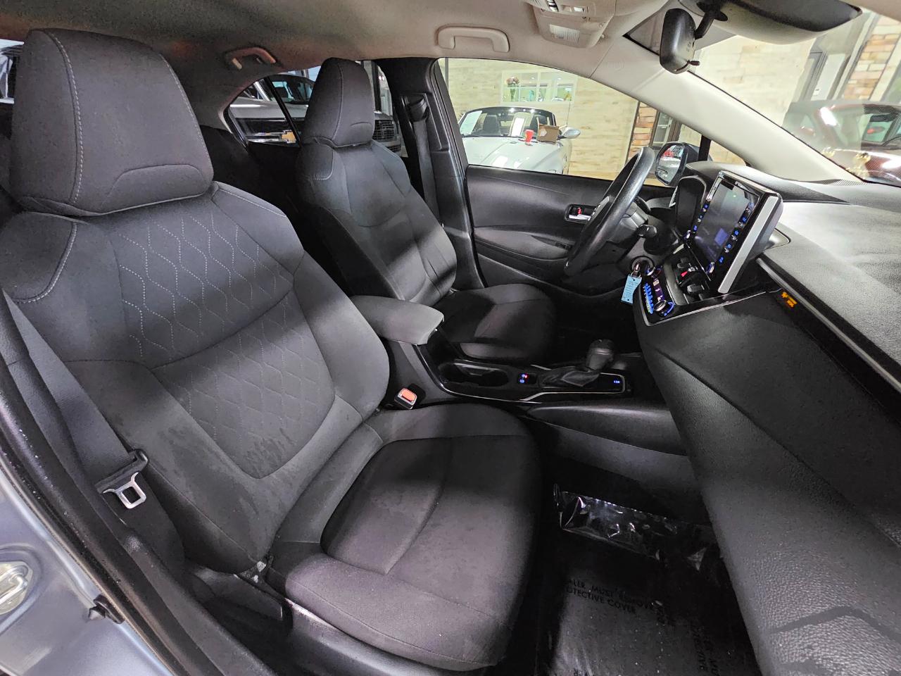 Toyota Corolla LE CVT (Natl) 2021