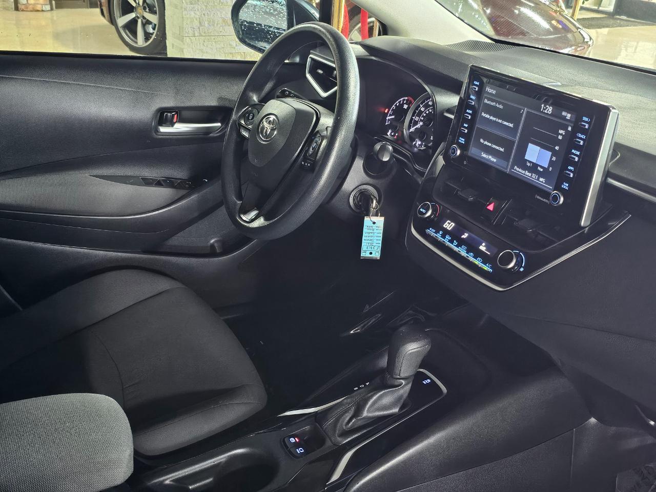 Toyota Corolla LE CVT (Natl) 2021