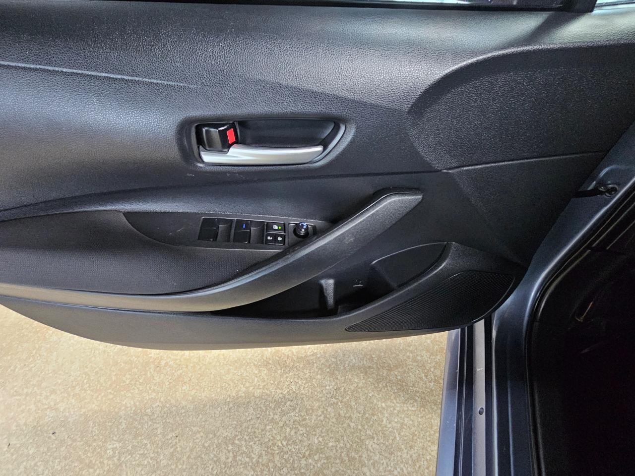 Toyota Corolla LE CVT (Natl) 2021