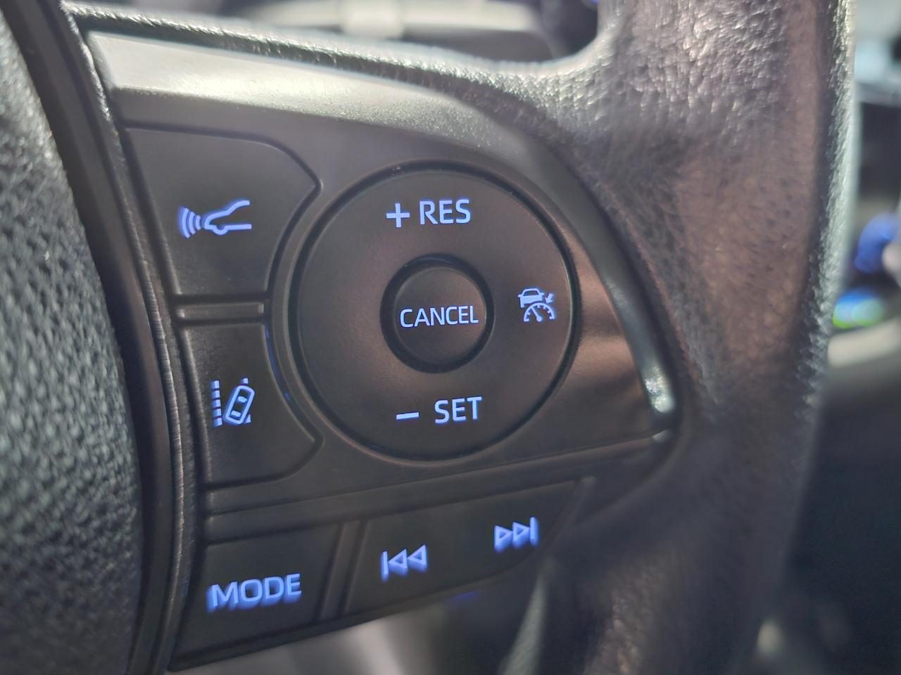 Toyota Corolla LE CVT (Natl) 2021