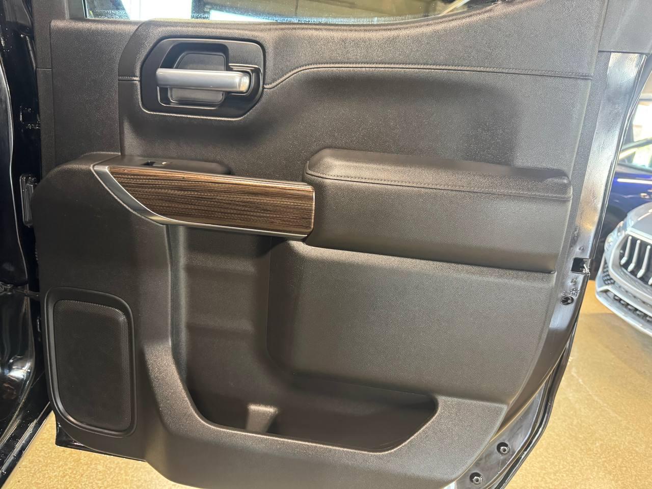 Chevrolet Silverado 1500 4WD Crew Cab 147" LT Trail Boss 2021