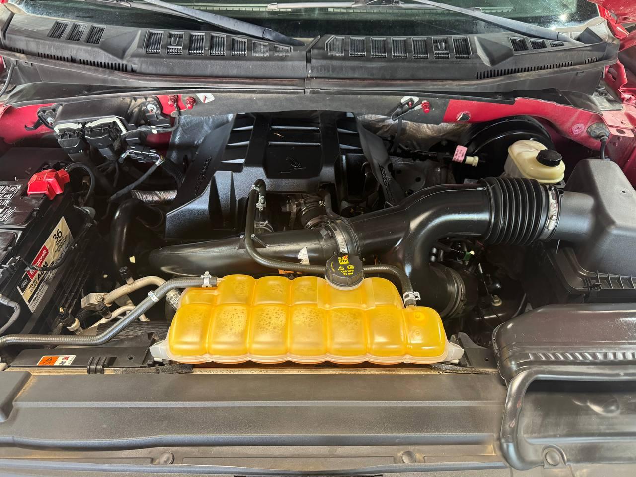 Ford F-150 2WD SuperCrew 157" XL 2015