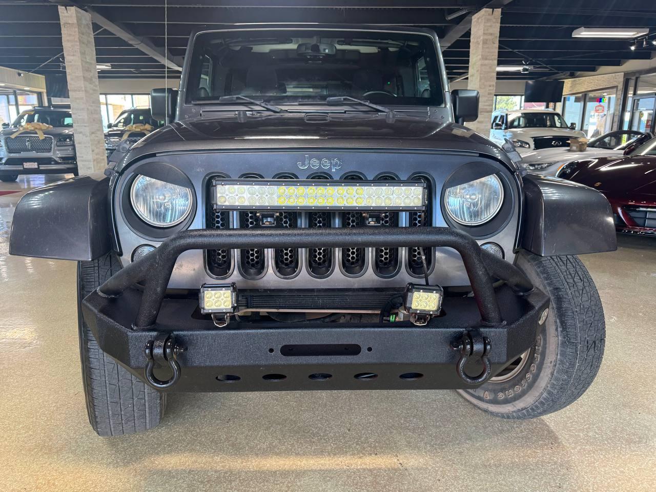 Jeep Wrangler Unlimited 4WD 4dr Sahara 2014