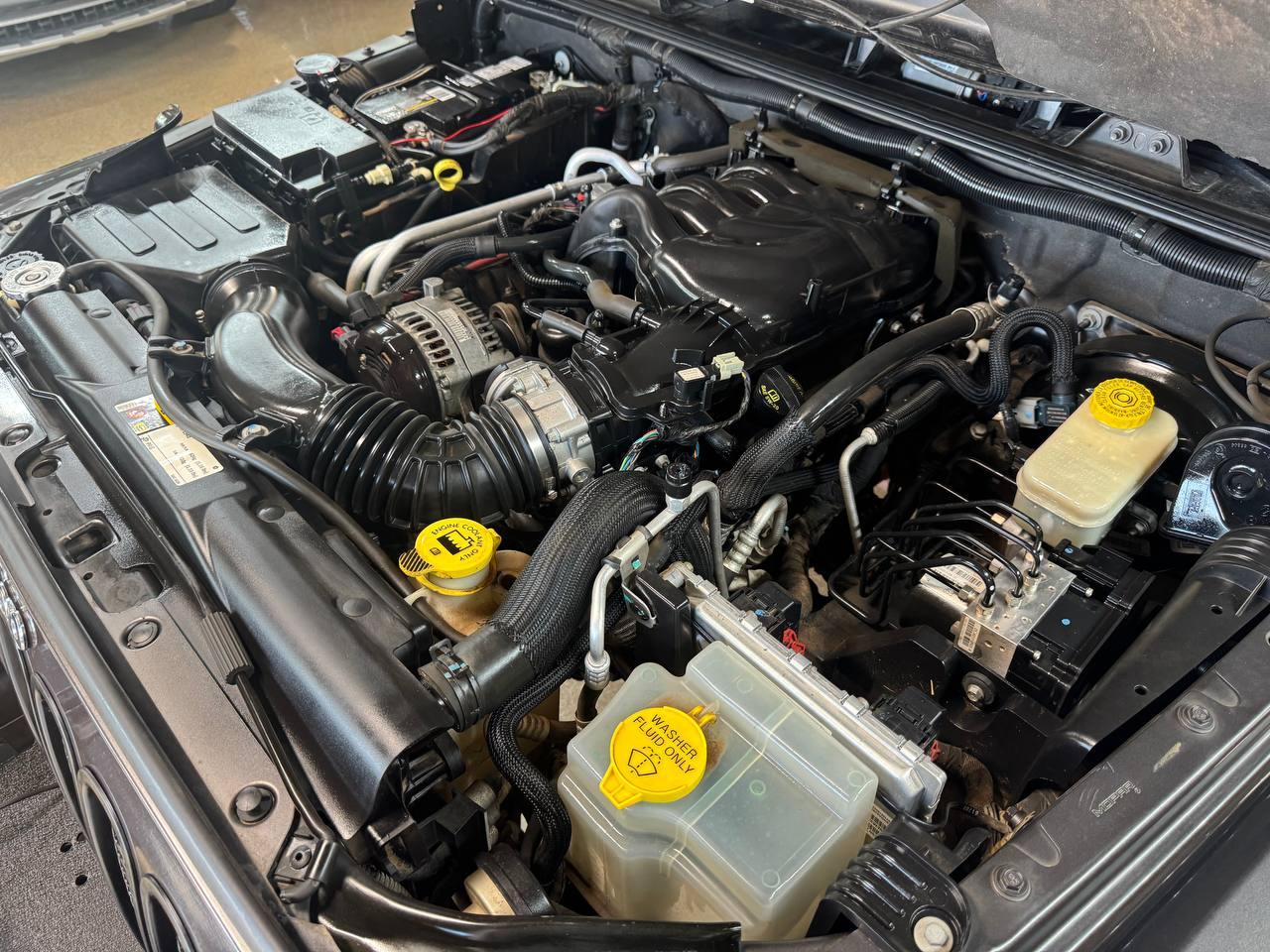 Jeep Wrangler Unlimited 4WD 4dr Sahara 2014