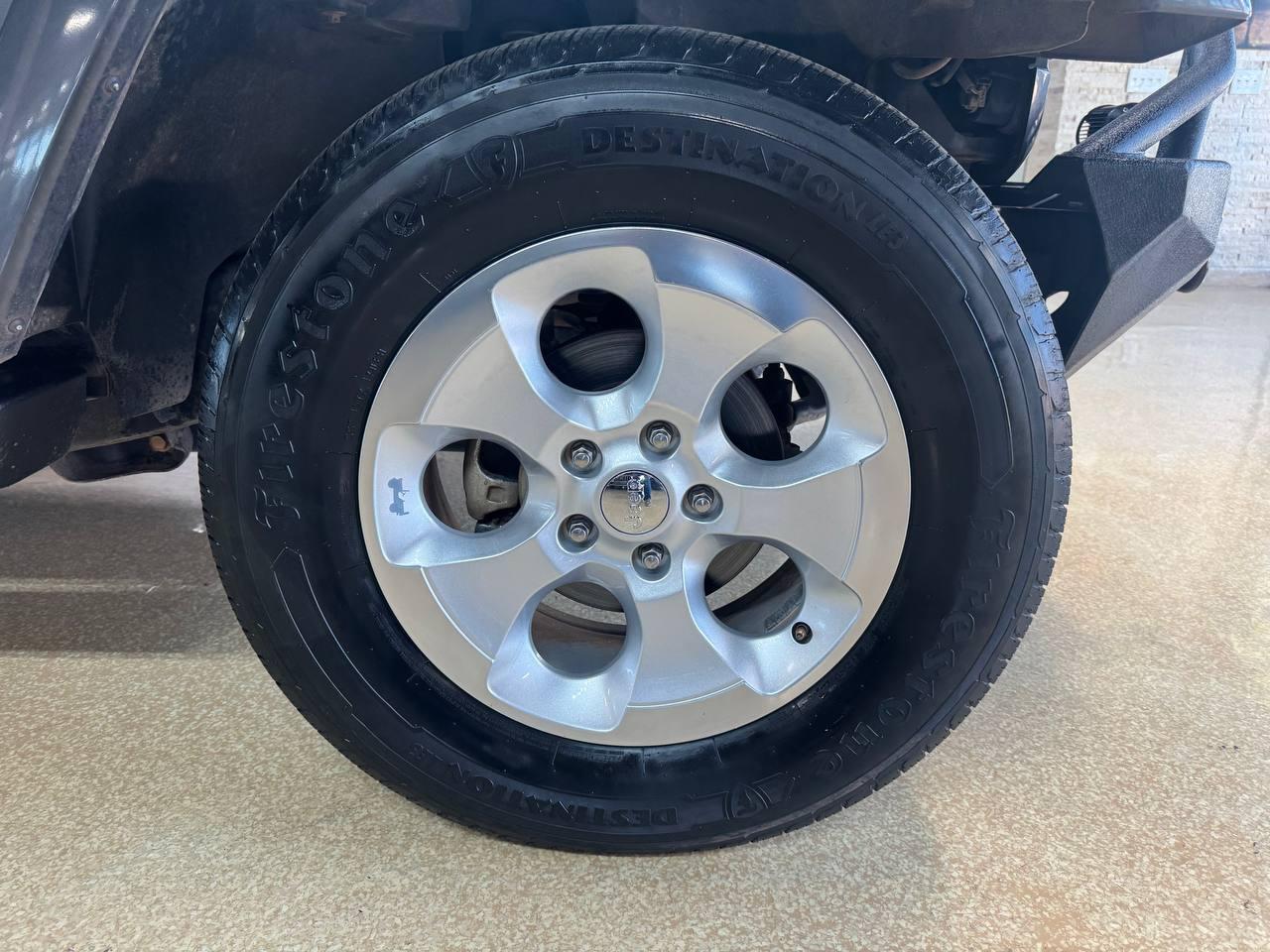 Jeep Wrangler Unlimited 4WD 4dr Sahara 2014