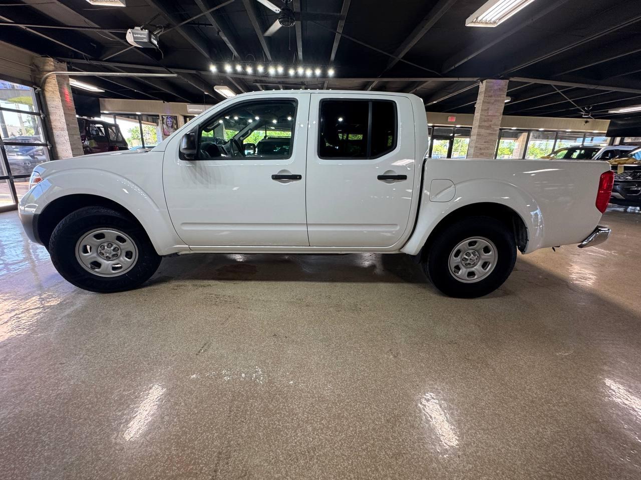 Nissan Frontier 2WD Crew Cab SWB Auto S 2016
