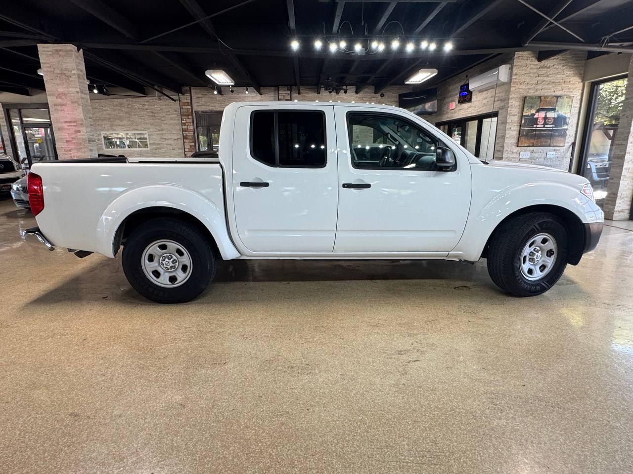 Nissan Frontier 2WD Crew Cab SWB Auto S 2016