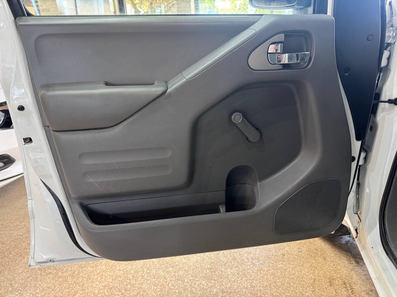 Nissan Frontier 2WD Crew Cab SWB Auto S 2016