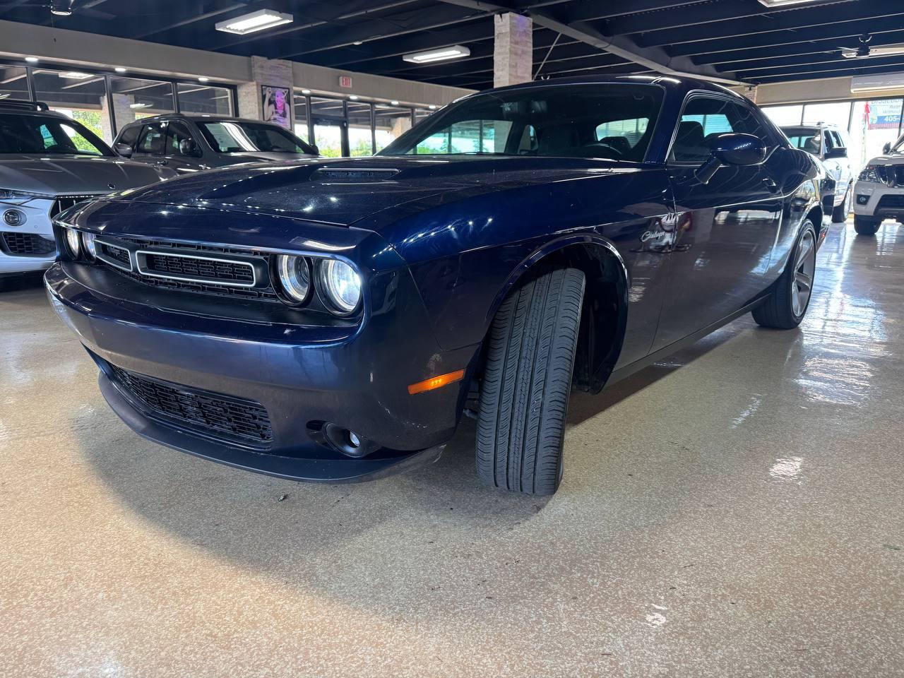 Dodge Challenger 2dr Cpe SXT 2015
