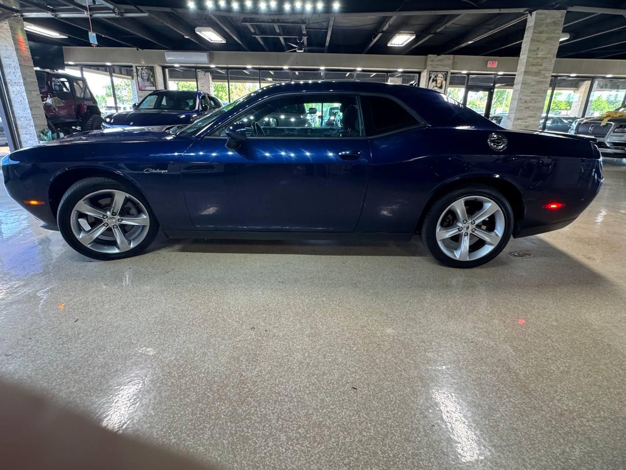 Dodge Challenger 2dr Cpe SXT 2015