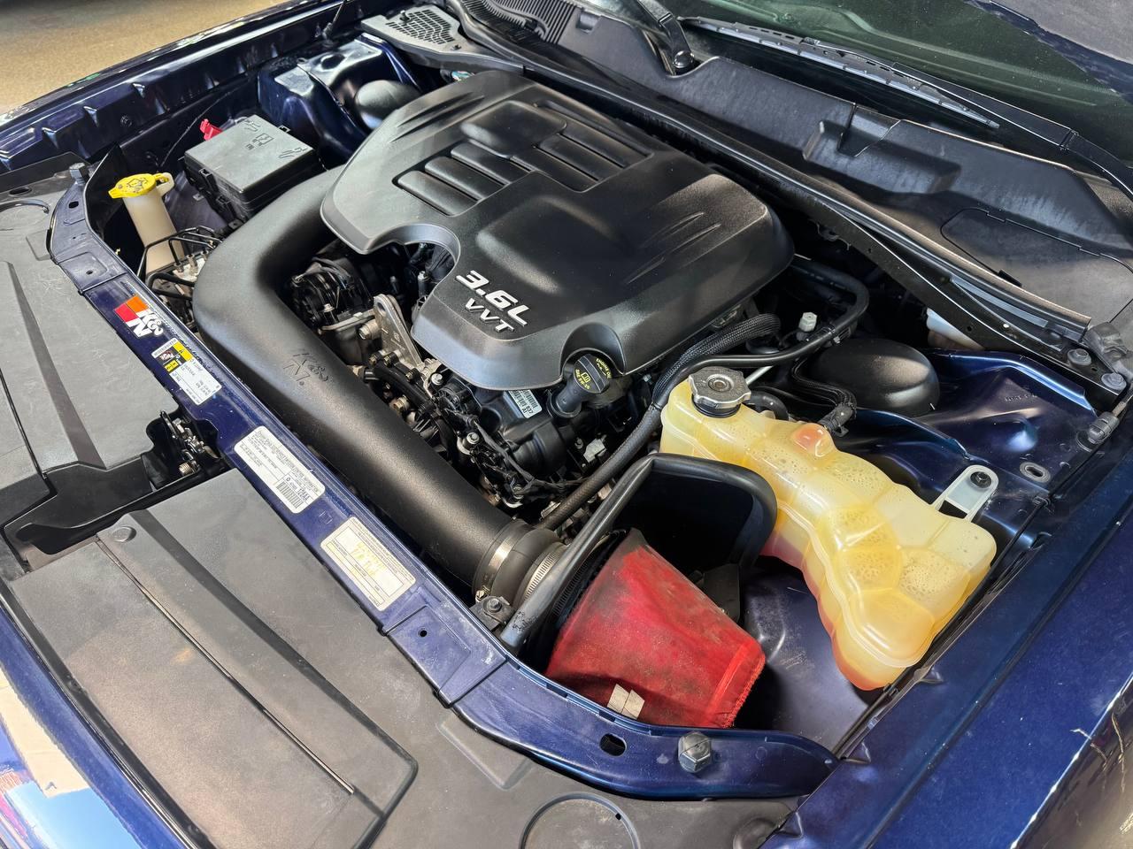 Dodge Challenger 2dr Cpe SXT 2015
