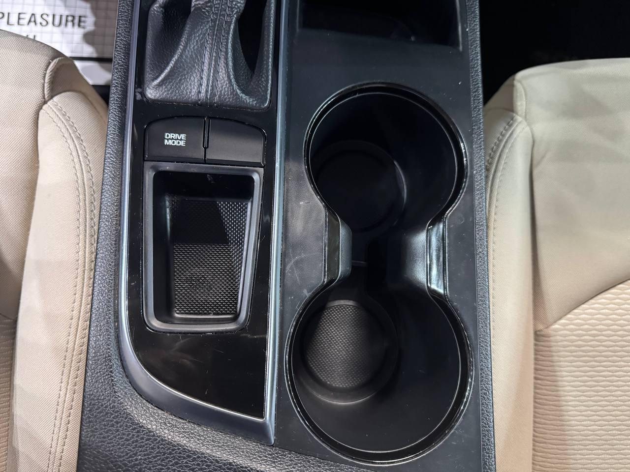 Hyundai Sonata SE 2.4L 2017