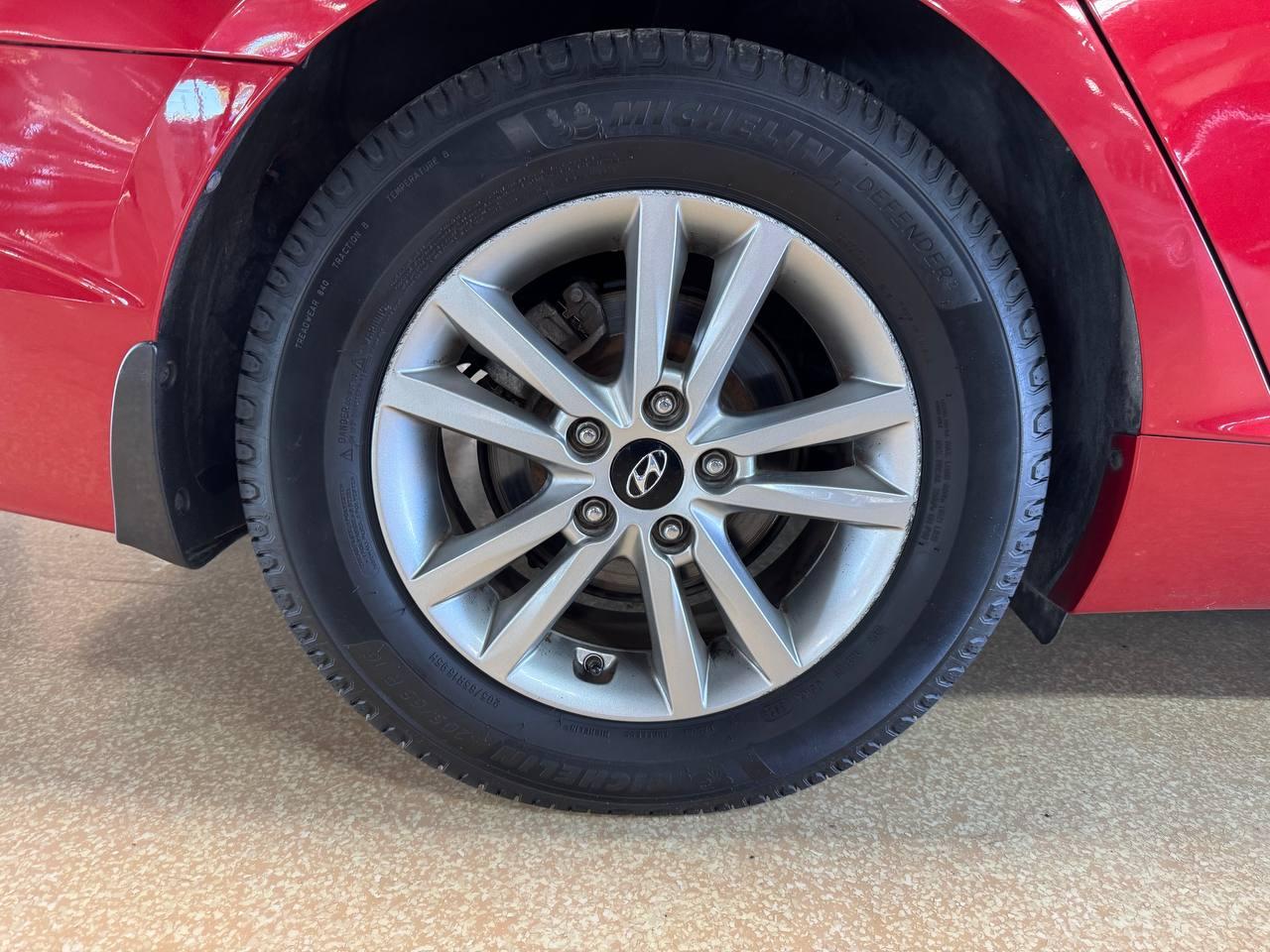 Hyundai Sonata SE 2.4L 2017