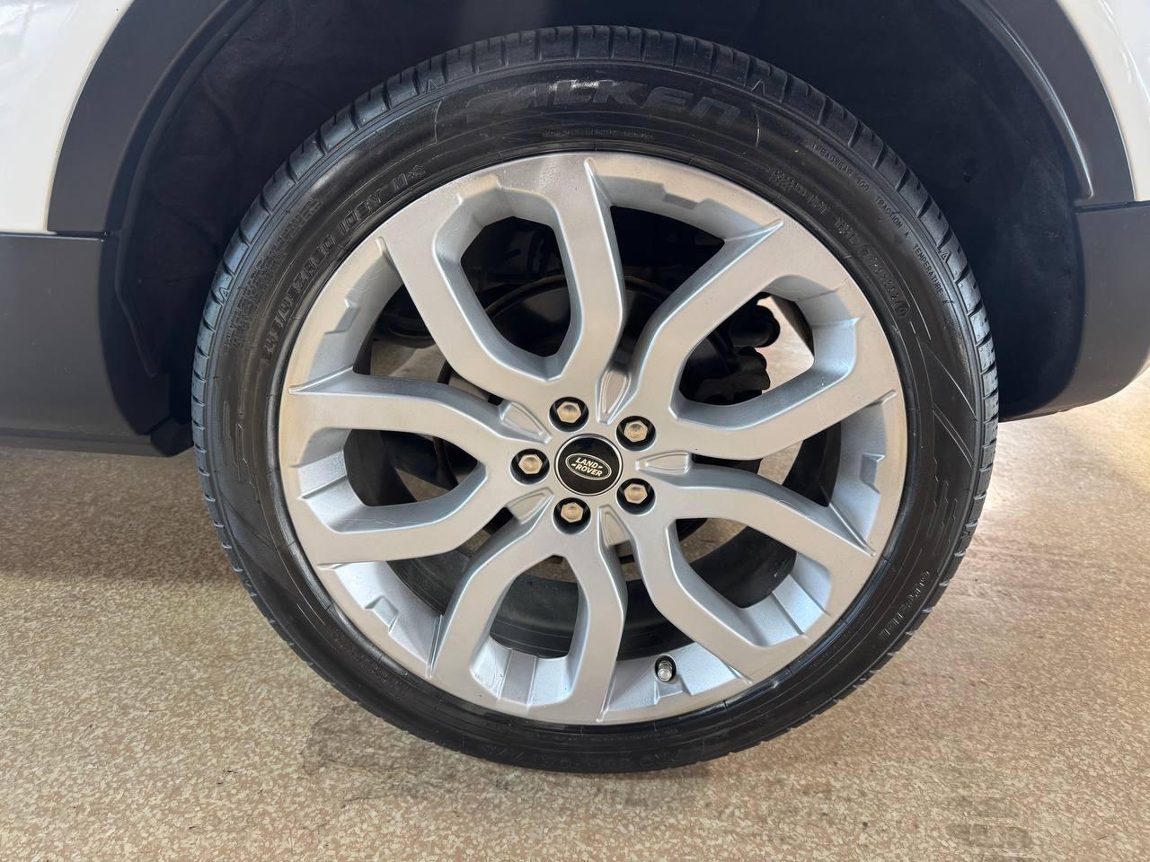 Land Rover Range Rover Evoque 5dr HB Pure Plus 2015