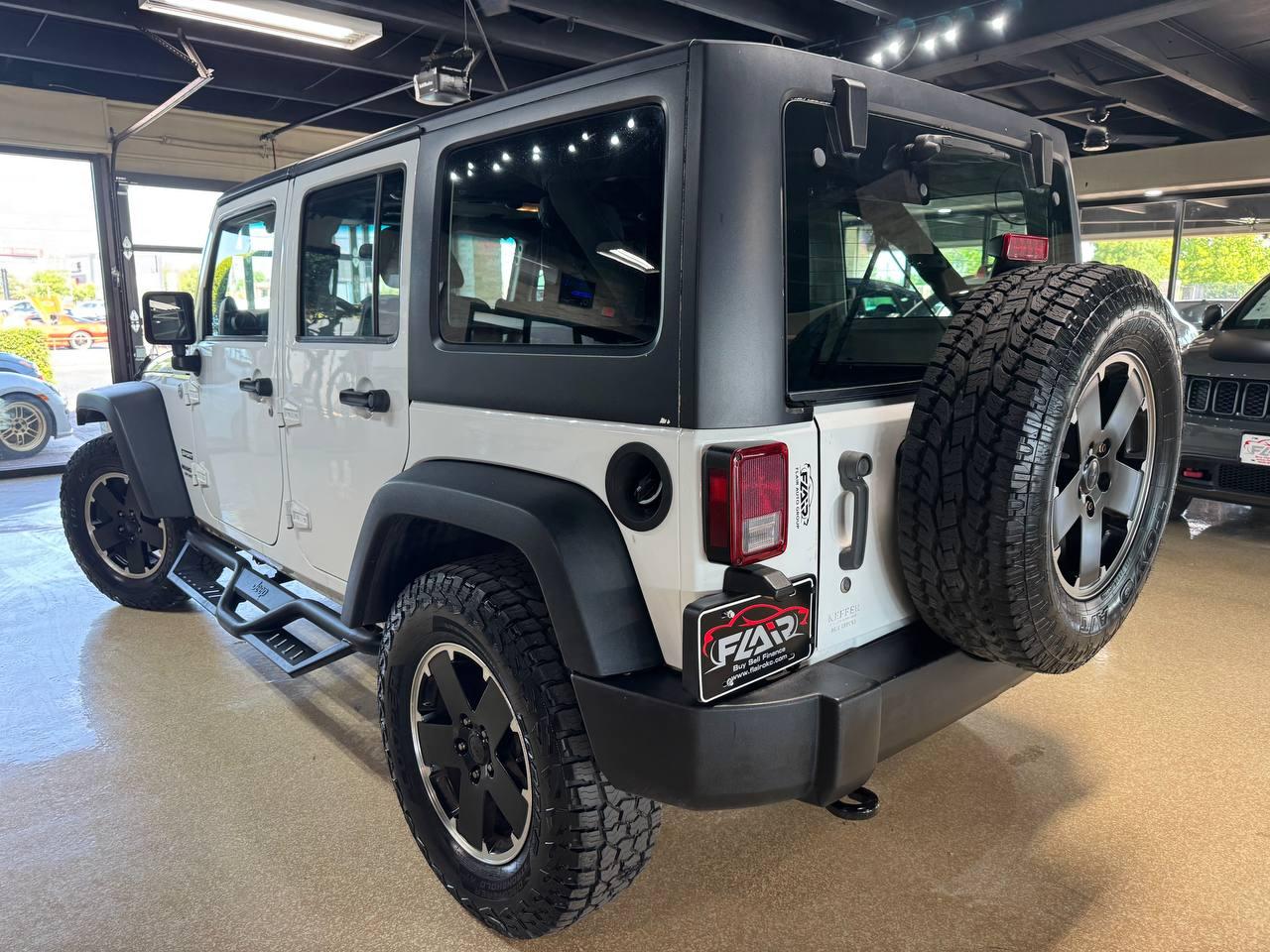 Jeep Wrangler Unlimited 4WD 4dr Sport 2012