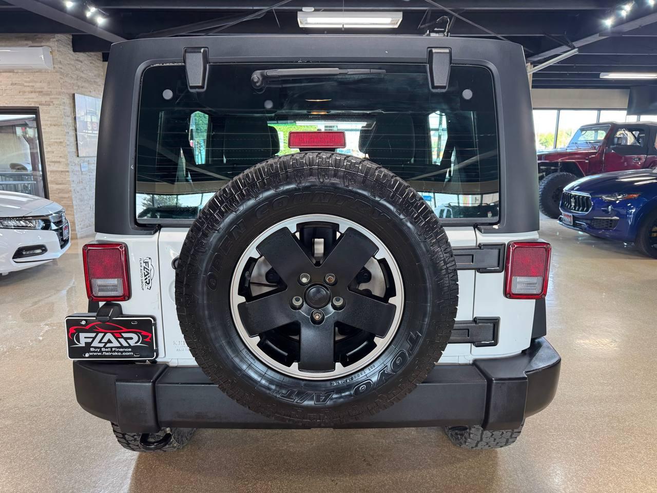 Jeep Wrangler Unlimited 4WD 4dr Sport 2012
